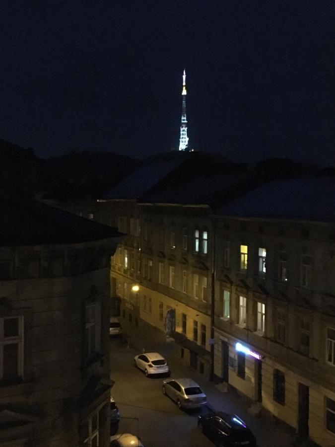 Kit Apartament Apartment Lviv Ngoại thất bức ảnh